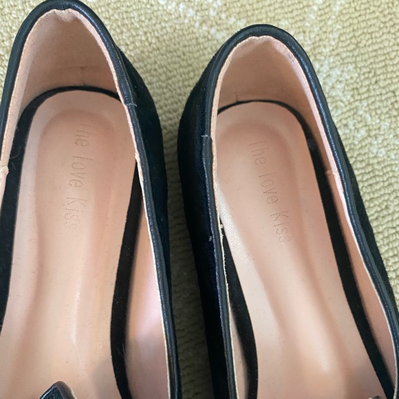 EMBELLISHED BLACK LOAFERS SIZE 39 - Picture 5 of 7